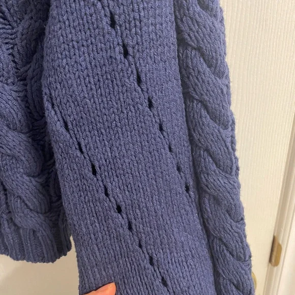 NWT Free People Cable Knit Sweater Navy Blue scooped Neck Ripped Cuff Size XS/S - Picture 9 of 15